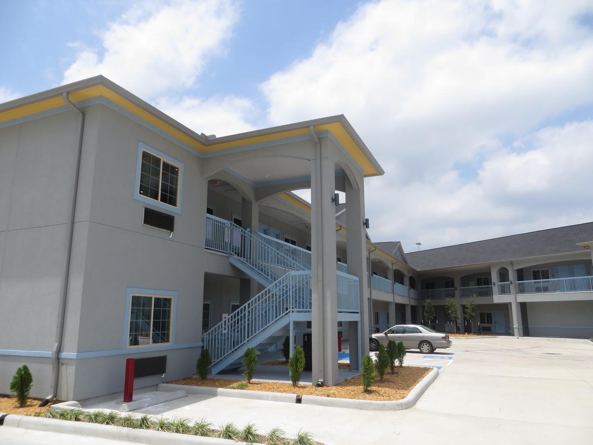 Haven Inn & Suites Willowbrook (Adults Only) Houston Exteriör bild