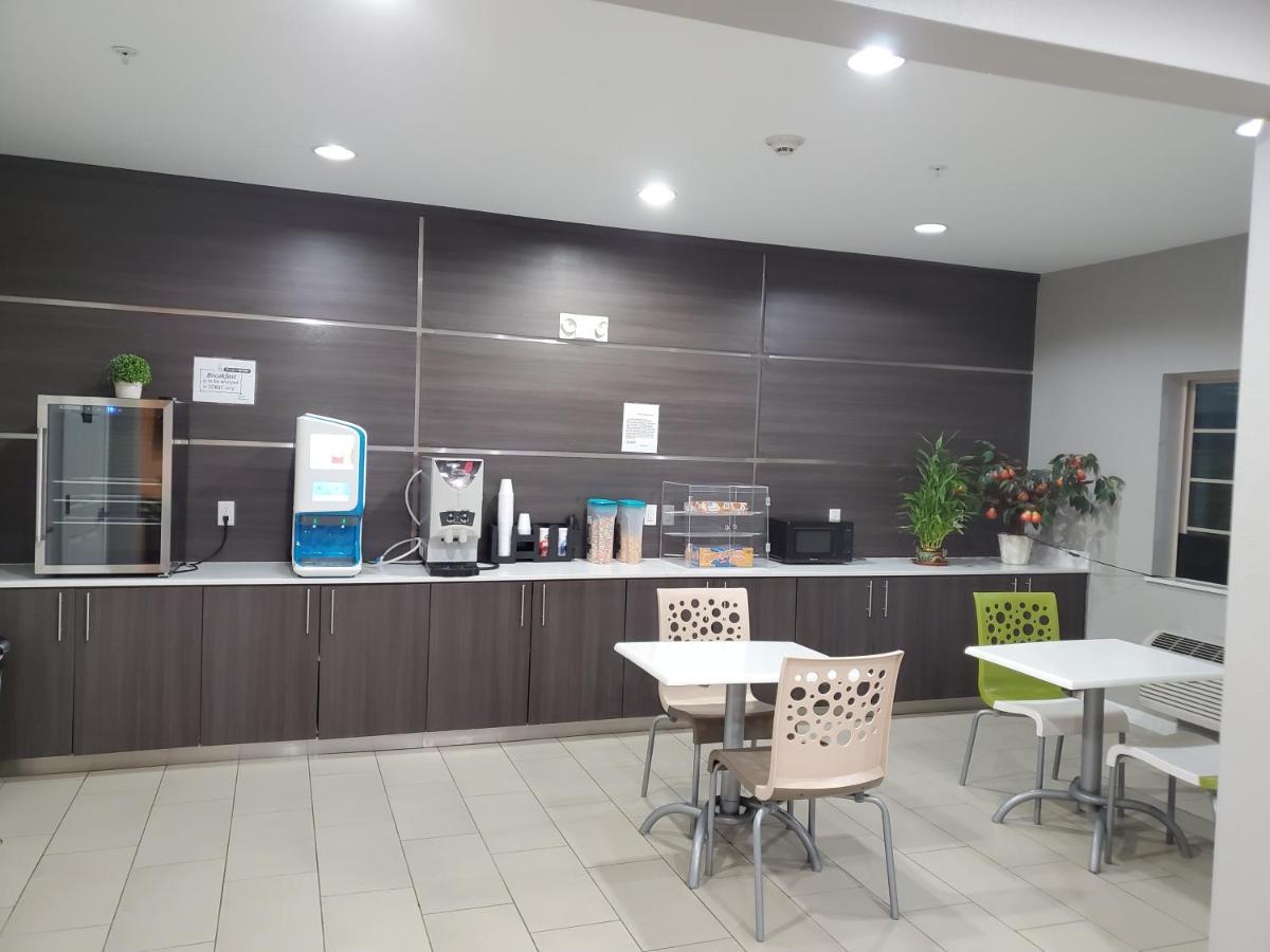 Haven Inn & Suites Willowbrook (Adults Only) Houston Exteriör bild